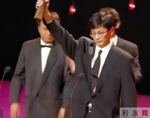 树倒猢狲散！古二再爆王家卫新录音，郭凯敏一语撕掉他的遮羞布