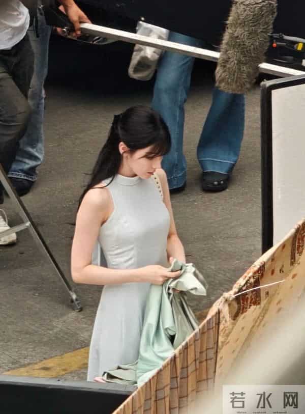 太美了！迪丽热巴现身泉州！