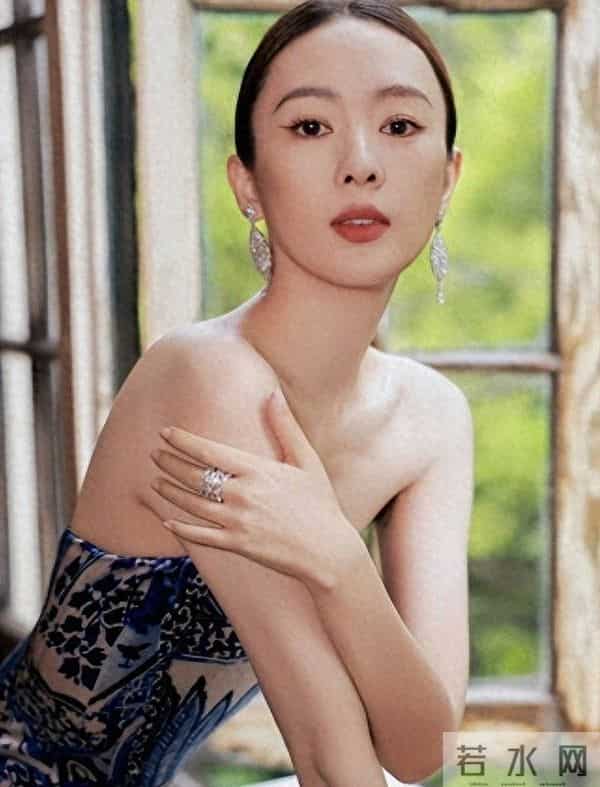 张国立做梦都想不到，儿子张默“不要”的童瑶，当下竟迎来了逆袭