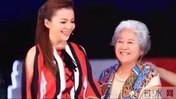 守得云开见月明！52岁重病缠身的朱迅，终于走上了另一条道路