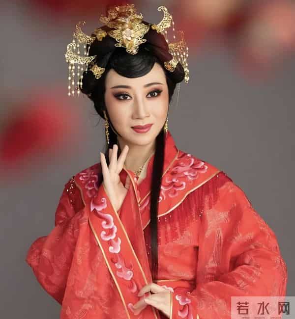 不到7天时间，人民日报4次点名陈丽君，何赛飞那句话终于有人信了