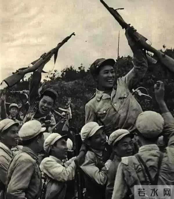 陈宝仓墓地曝光,墓前状况令人意外,与吴石、朱枫墓截然不同