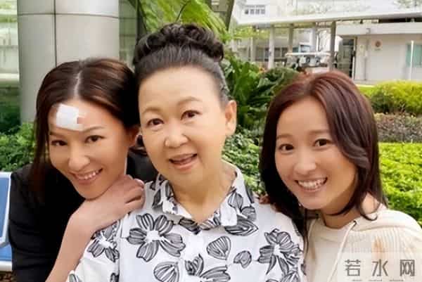 TVB“金牌绿叶”两年暴瘦20磅引担心,惊现树根颈,自嘲变仙鹤