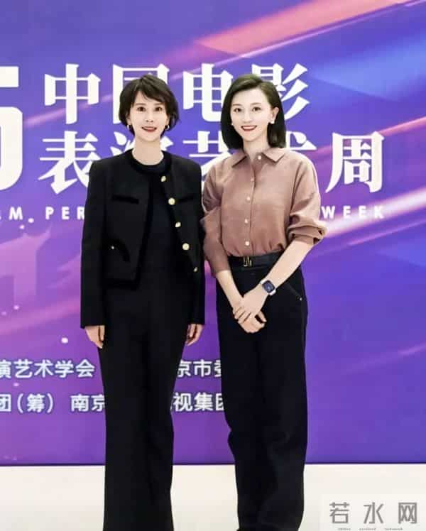 47岁海清爆瘦后大变样，剪了短发又嫩又显老，差点认不出！