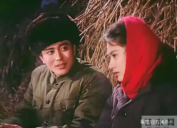 他俩是八十年代真正的银幕帅哥美女,如今发福的模样,你认出没?