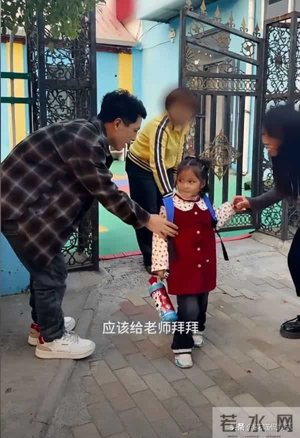 李超群删掉向皮一哥道歉视频,不回应网友评论,安心带安娜上学