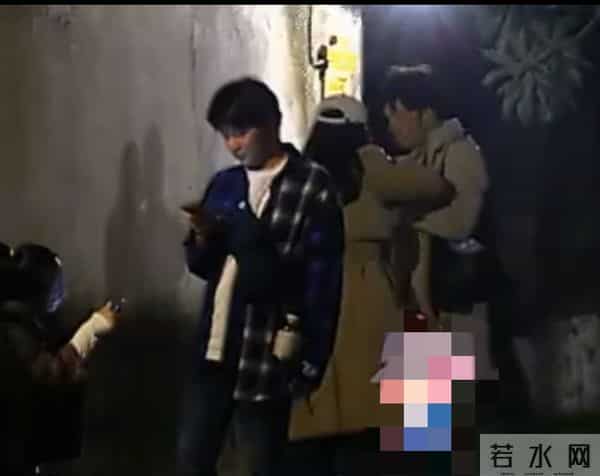 蓝盈莹新恋情疑曝光,和男子吃同一碗蛋糕 男方神似杜海涛被嘲太丑