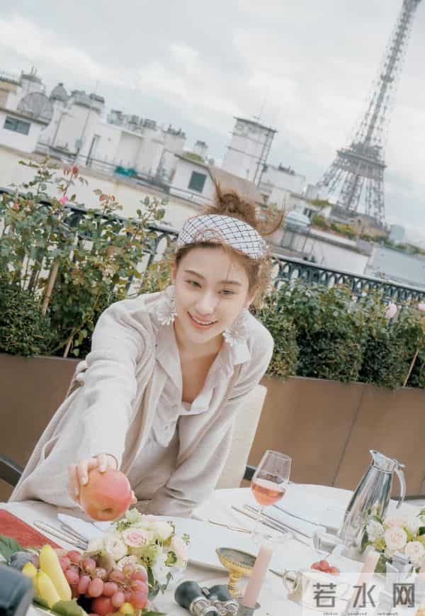 窦骁被传婚变后首次现身,手上婚戒显眼,依旧是何超莲帅气的老公