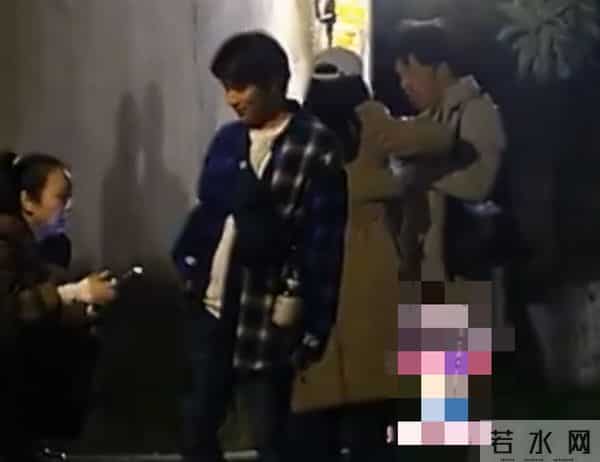 蓝盈莹新恋情疑曝光,和男子吃同一碗蛋糕 男方神似杜海涛被嘲太丑