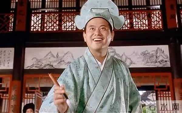 和乔妹合照后,陈百祥又曝曾志伟盯上了余咏珊,小心思演都不演了