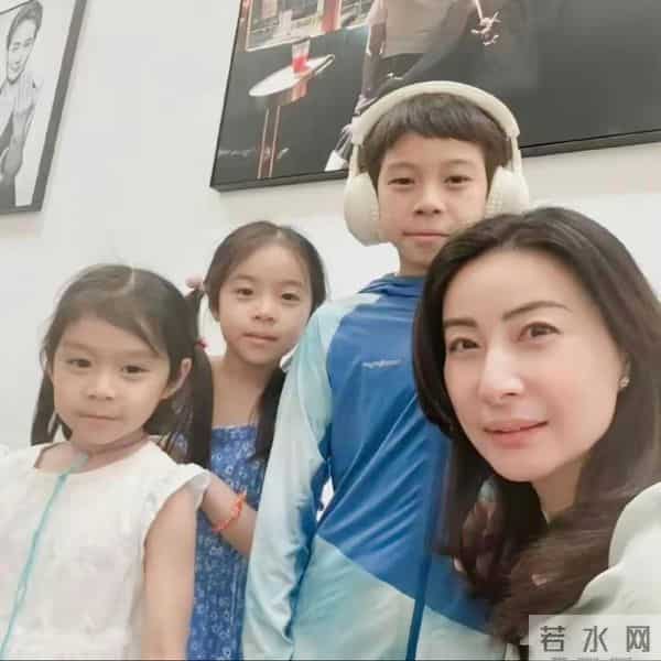 44岁郭晶晶再传喜讯!官媒发文,新身份曝光,霍震霆当年说的没错