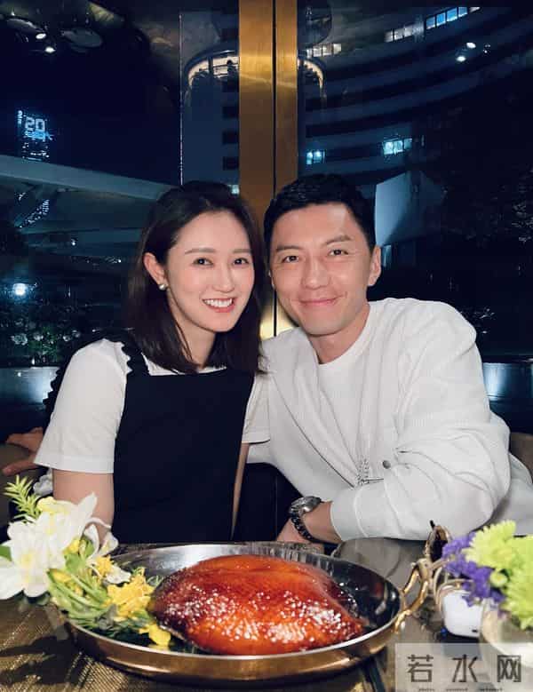 香港明星夫妻宣布再次当父母，儿子长得很可爱，恭喜这对夫妻