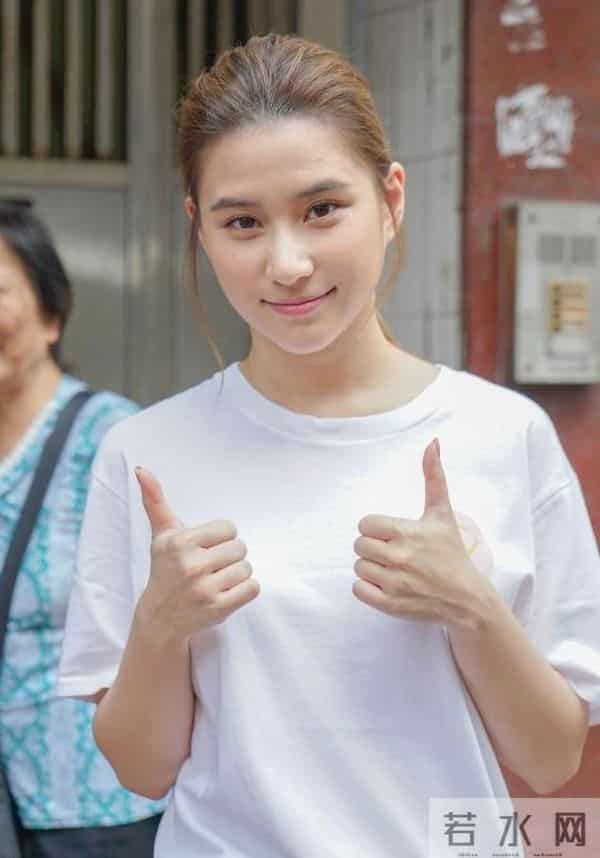 李湘没想到,自己养得"膀大腰圆"的女儿,竟为何超莲做"嫁衣"