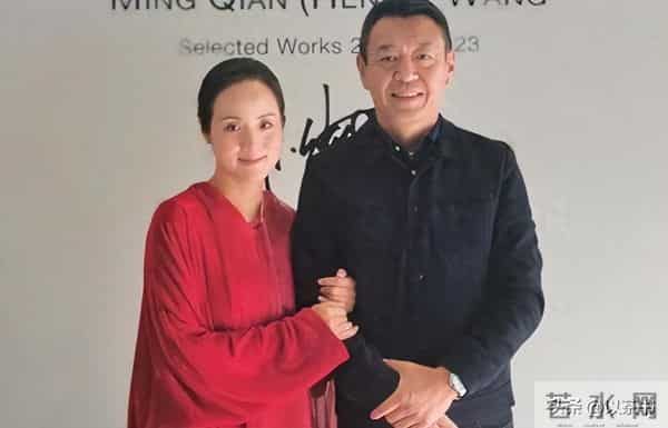 她是著名歌唱家，不惧流言嫁三婚前央视主持丈夫，三年生一儿一女