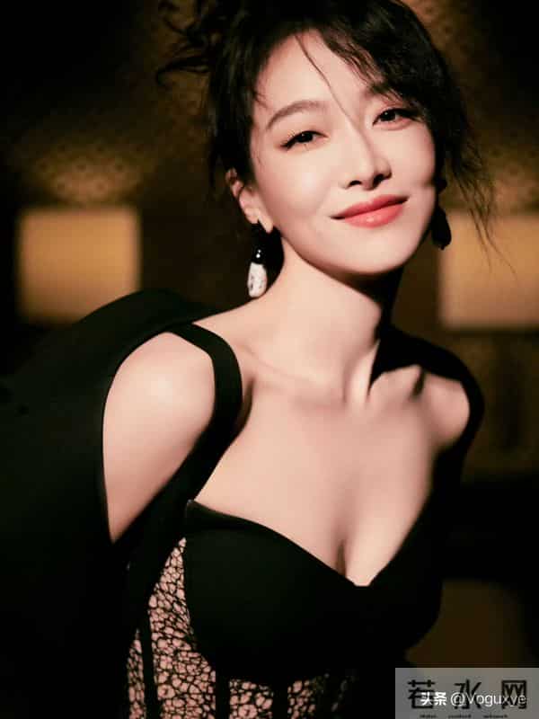 黑丝眼罩 真妈妈来了