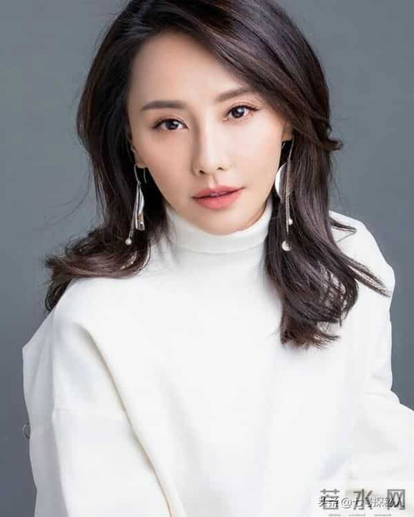 “红杏出墙”！这5位给老公戴帽子的女星，简直堪比现代版潘金莲