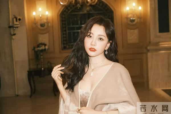 杨蓉真是性感啊！