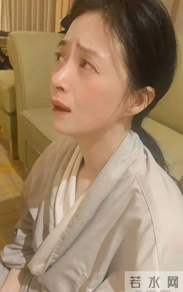 步大 S 后尘！42 岁蒋欣节食暴瘦，崩溃痛哭，饿到晕厥身体已亮红灯