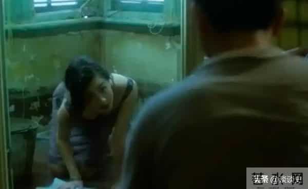 陪玩陪睡只是开胃菜，袭警、舔手指、集体嫖娼，背后的事捂不住了