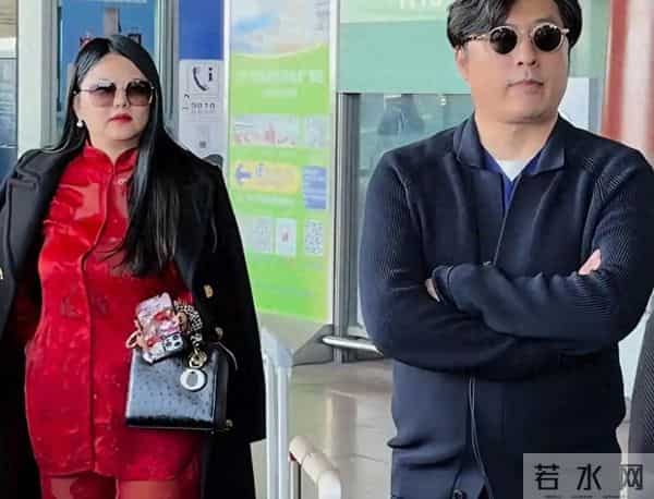 被全网模仿后,李湘坐不住了,深夜发照找回面子