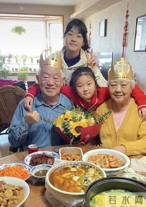 83岁高明近况:儿子高亮去世后,儿媳已成他和妻子的晚年依靠