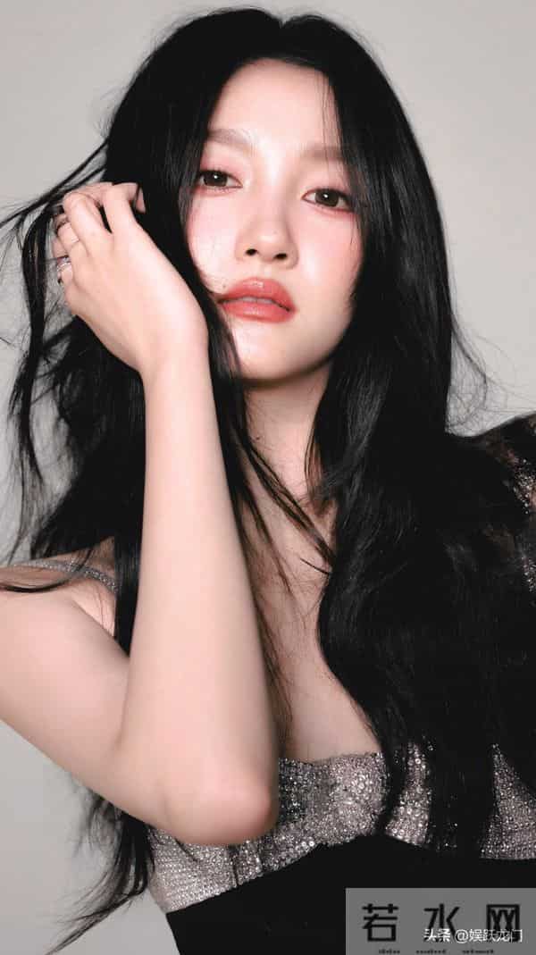 分手传闻成磨刀石!关晓彤官宣年度大奖,事业逆袭获得全网祝福!