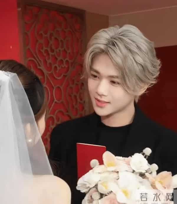 “牛鬼蛇神”现原形,鹿哈官宣领证不到24小时,恶心的一幕出现了