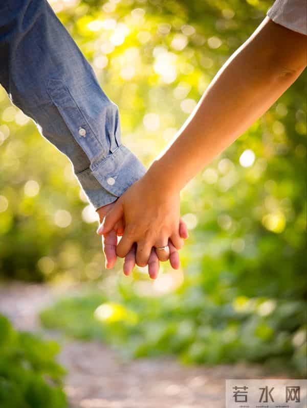 仅7天就曝出5大瓜!官宣离婚、承认插足、一线女星被抓,全是大瓜