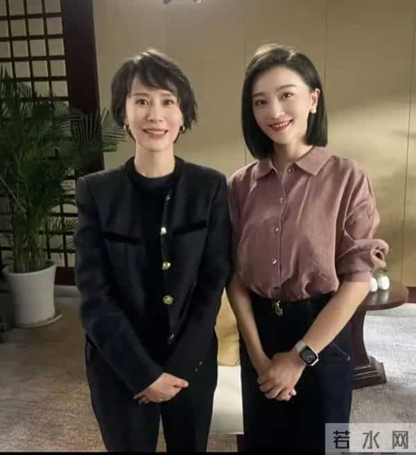 47岁海清爆瘦后大变样，剪了短发又嫩又显老，差点认不出！