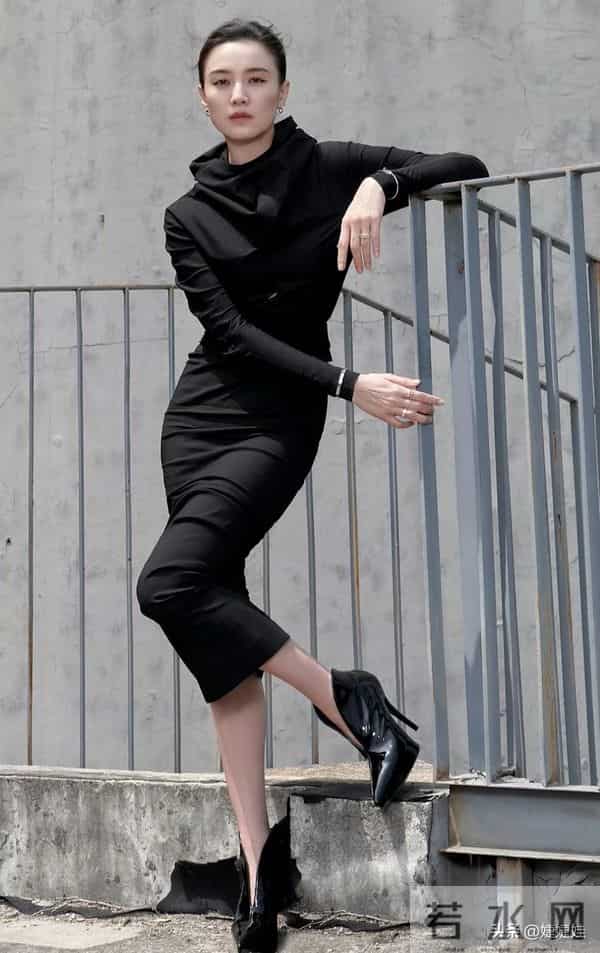 有种“夺命的刀”,叫宋佳的腰;有种“夺人的魂”,叫宋佳的臀