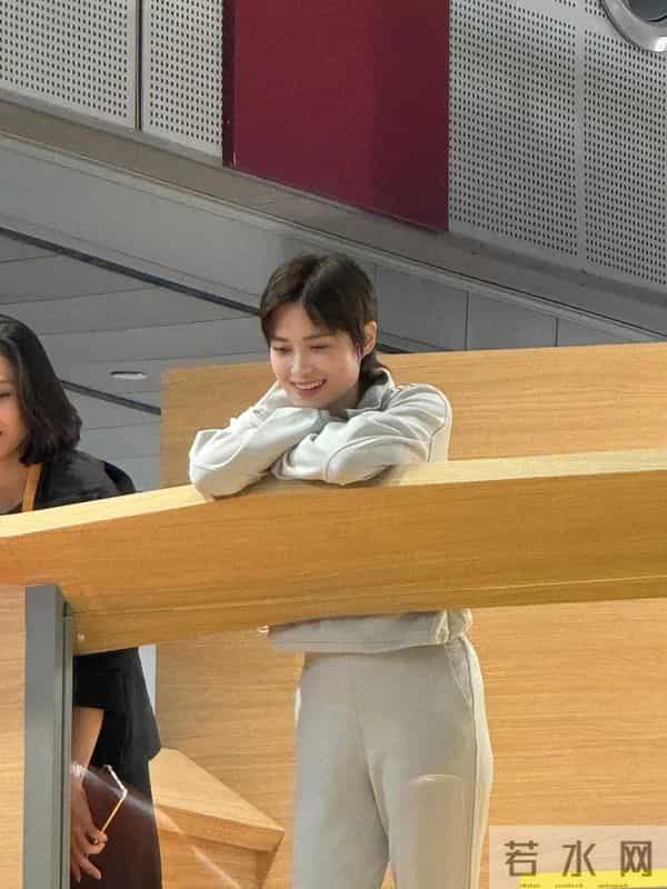 一大波明星扎堆现身上海!唐嫣、李宇春、吴奇隆、郑钦文……都往这里冲!