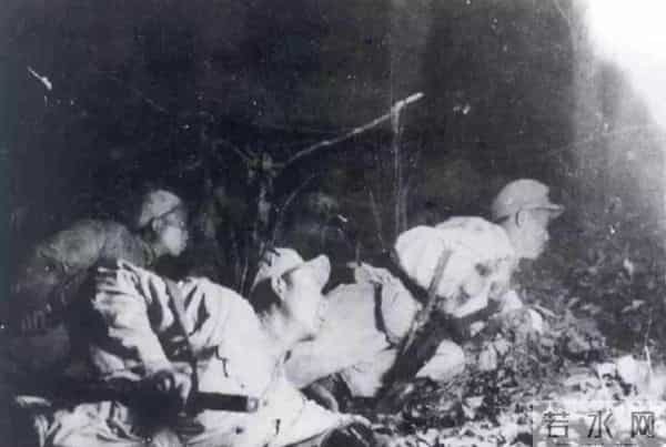 陈宝仓墓地曝光,墓前状况令人意外,与吴石、朱枫墓截然不同