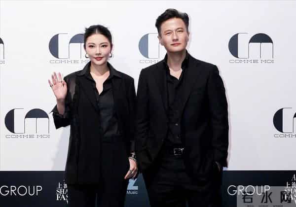 老少恋的残酷，在35岁徐冬冬身上应验了，头疼的何止15岁的年龄差