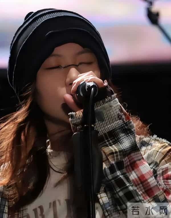 王菲也没想到,“被曝同居”的28岁女儿窦靖童,会走上她的来时路