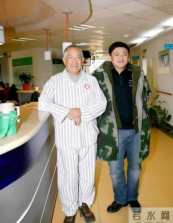 83岁高明近况:儿子高亮去世后,儿媳已成他和妻子的晚年依靠