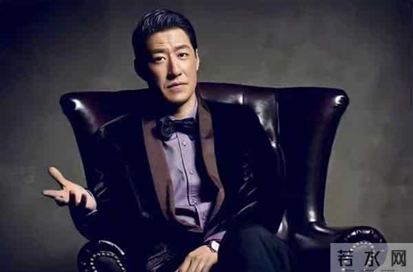 她24岁嫁给“家暴男”于震，连生三胎后，被夫家宠成宝