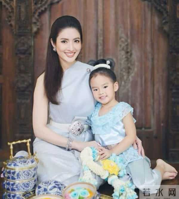 泰国“纯爱天花板”错付7年后强势回归，活成人间理想