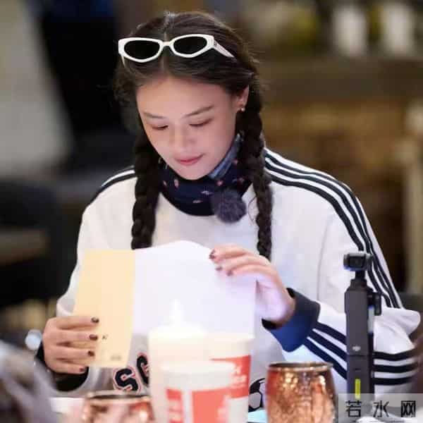 28岁得影后，却因与“渣男”分手而抑郁五年，马思纯如今怎样了