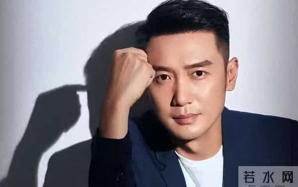 他曾是央视主持人，如今沦落到娱乐圈跑龙套，20年过去他后悔了吗