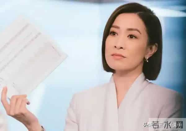 干爹离世10天后,佘诗曼迎来好消息,这下许绍雄终于可以放心了