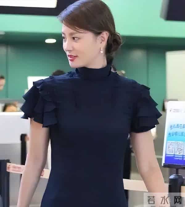 前央视主持刘芳菲现状,俩富豪前任全都判死刑,如今她满眼空洞