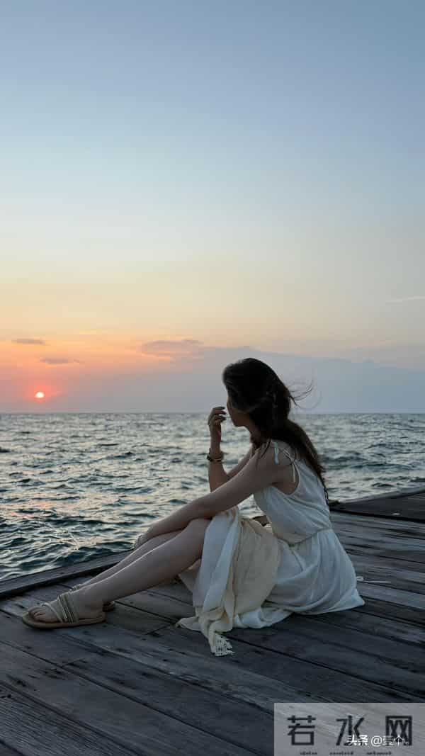 刘亦菲的美是红玫瑰与白月光的和解