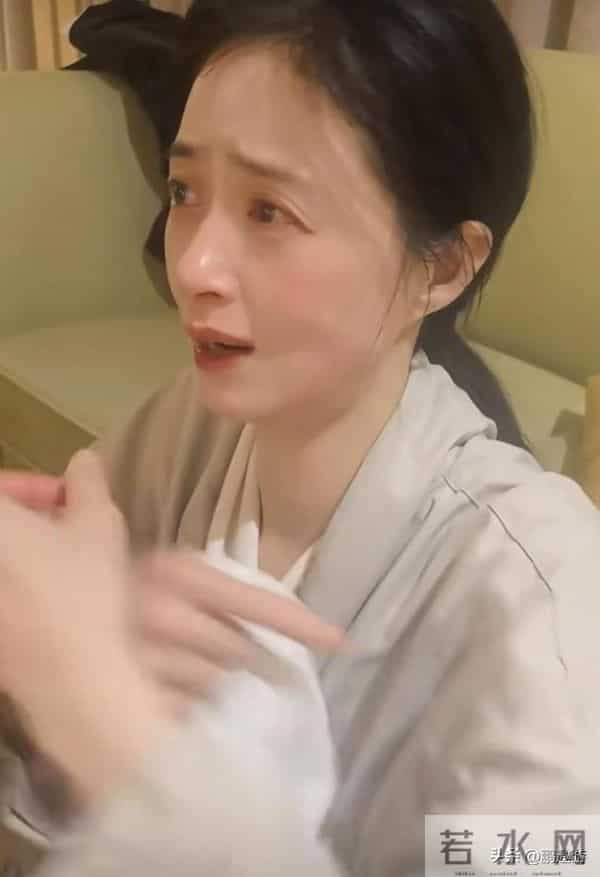 钱再多有什么用?42岁暴瘦脱相崩溃大哭的蒋欣,给所有人提了个醒