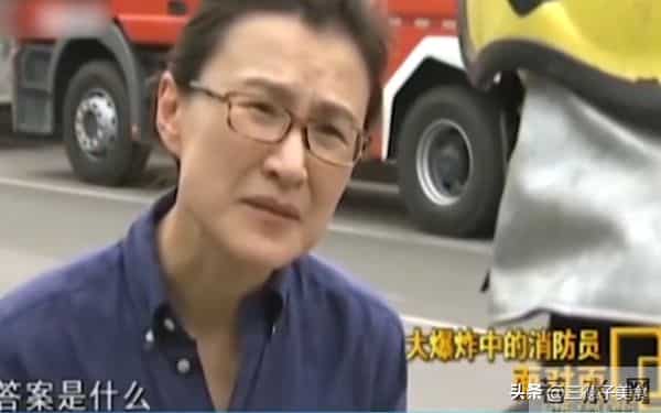 原来他们是夫妻,两位央视主持人低调多年,如今一家三口很幸福