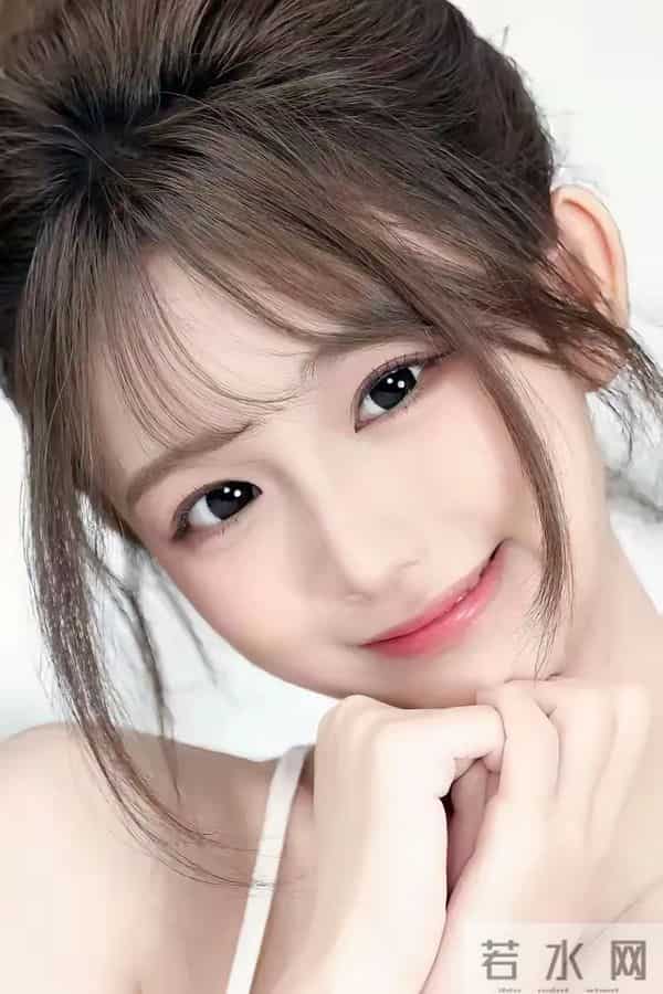 张雅倩，白色吊带写真，诱惑到我了