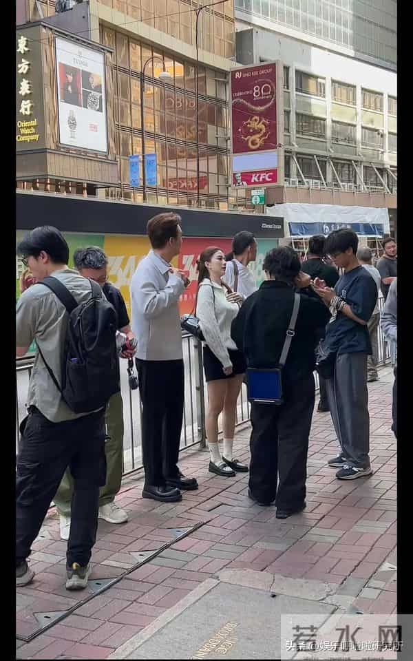 马国明携短裙靓女中环同行被拍!女方身份曝光,视帝亲自回应