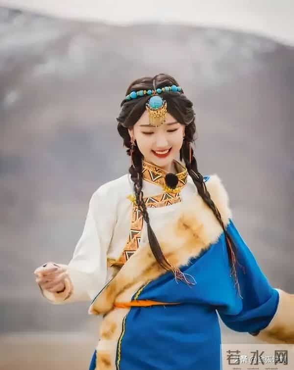 与陈晓闪婚领证传闻真相大白1个多月,毛晓彤近况曝出,并不意外