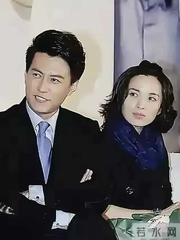 靳东夫妇同框太炸！老婆颜值气质双杀，这才是真·郎才女貌天花板