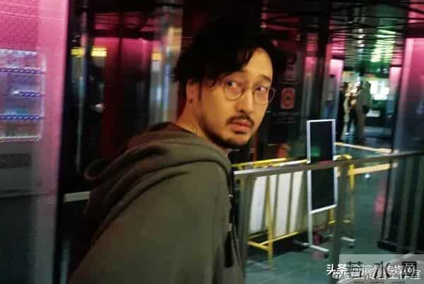 白百何:不认同《春树》剧组的一些做法,在职场中一定要保护好自己,曾自费去釜山电影节,差点没进现场