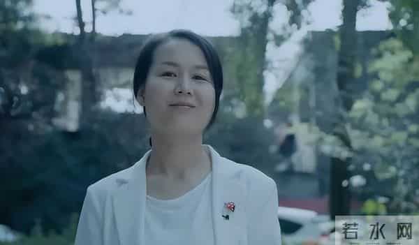 杀夫坐牢16年,惨遭亲儿子记恨,出狱后她以素人身份拿下国际影后